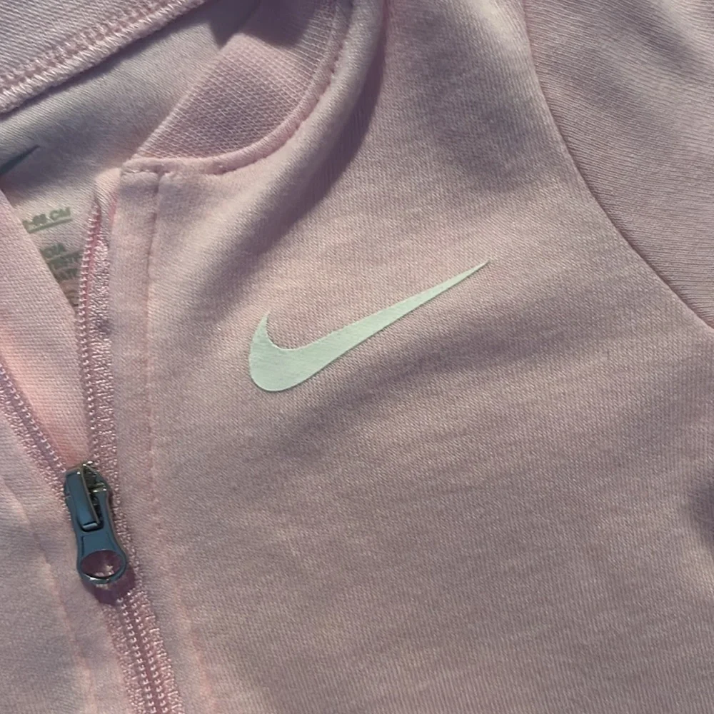 Baby girls nikes onsie - Picture 2 of 4